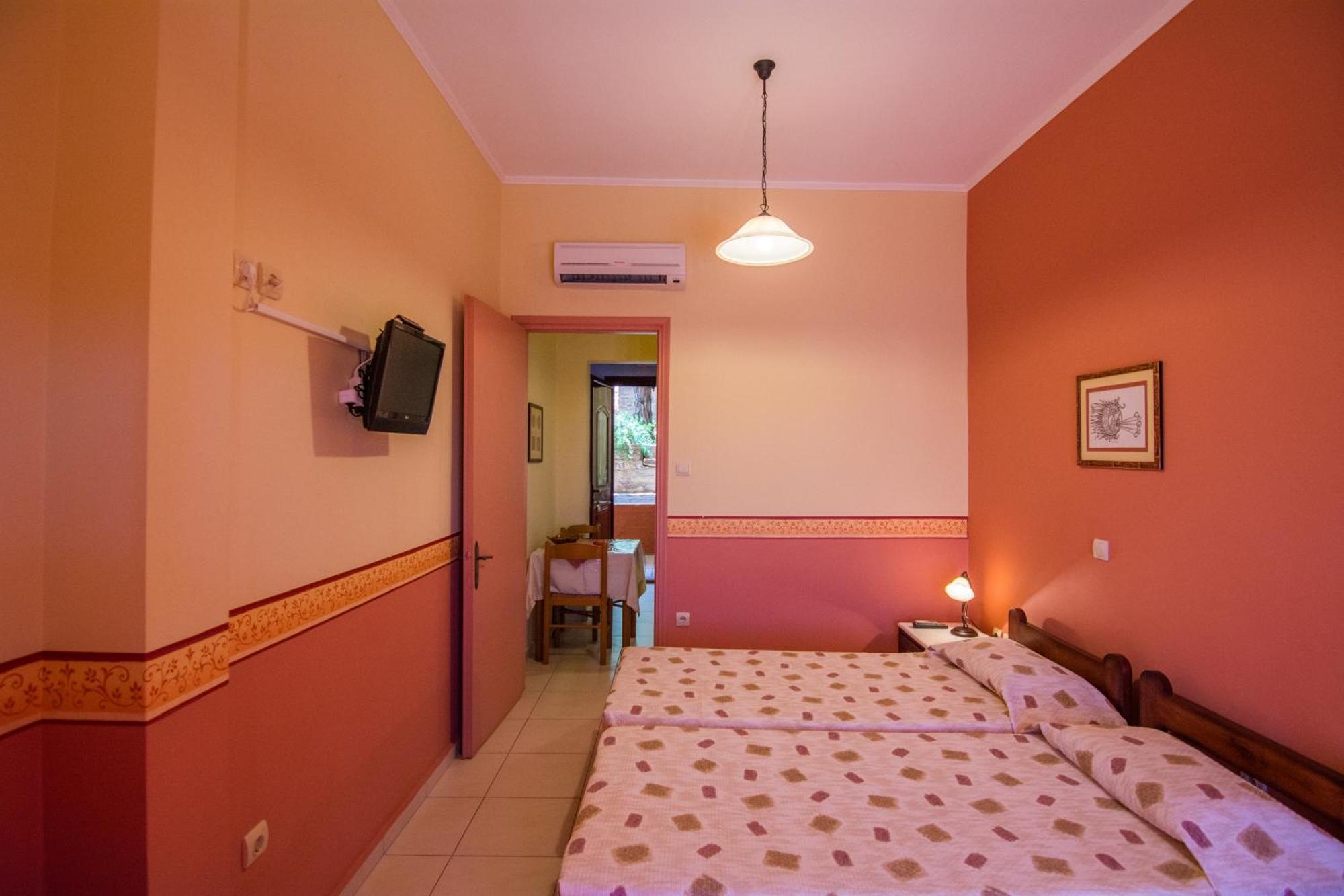 Aeriko Benovias Rooms & Apartments 卡法斯 外观 照片